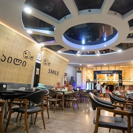 Hotel Smile Kobuleti Exterior photo