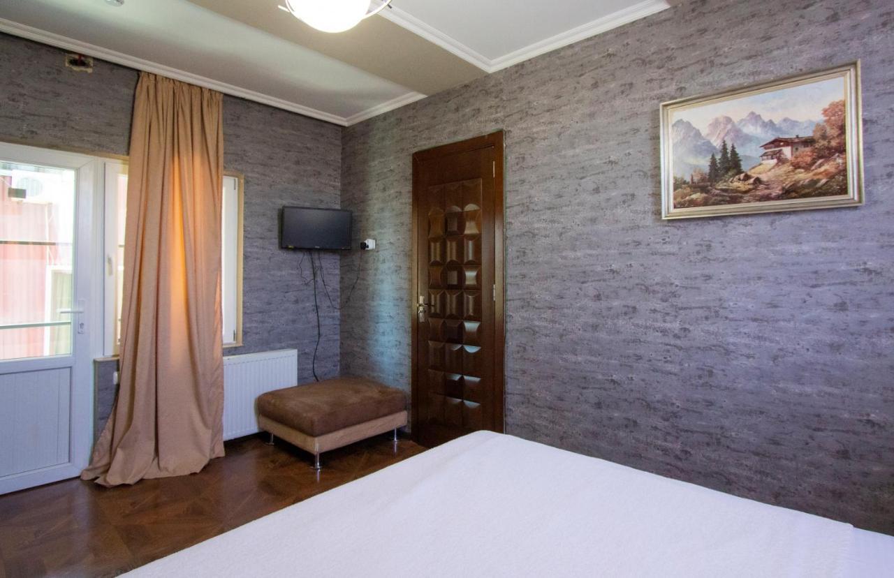 Hotel Smile Kobuleti Exterior photo