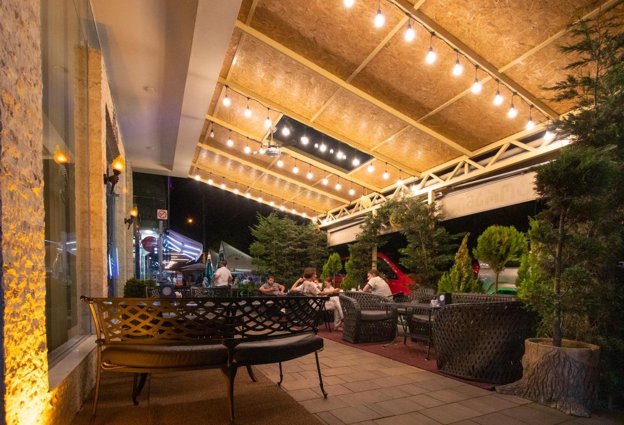 Hotel Smile Kobuleti Exterior photo