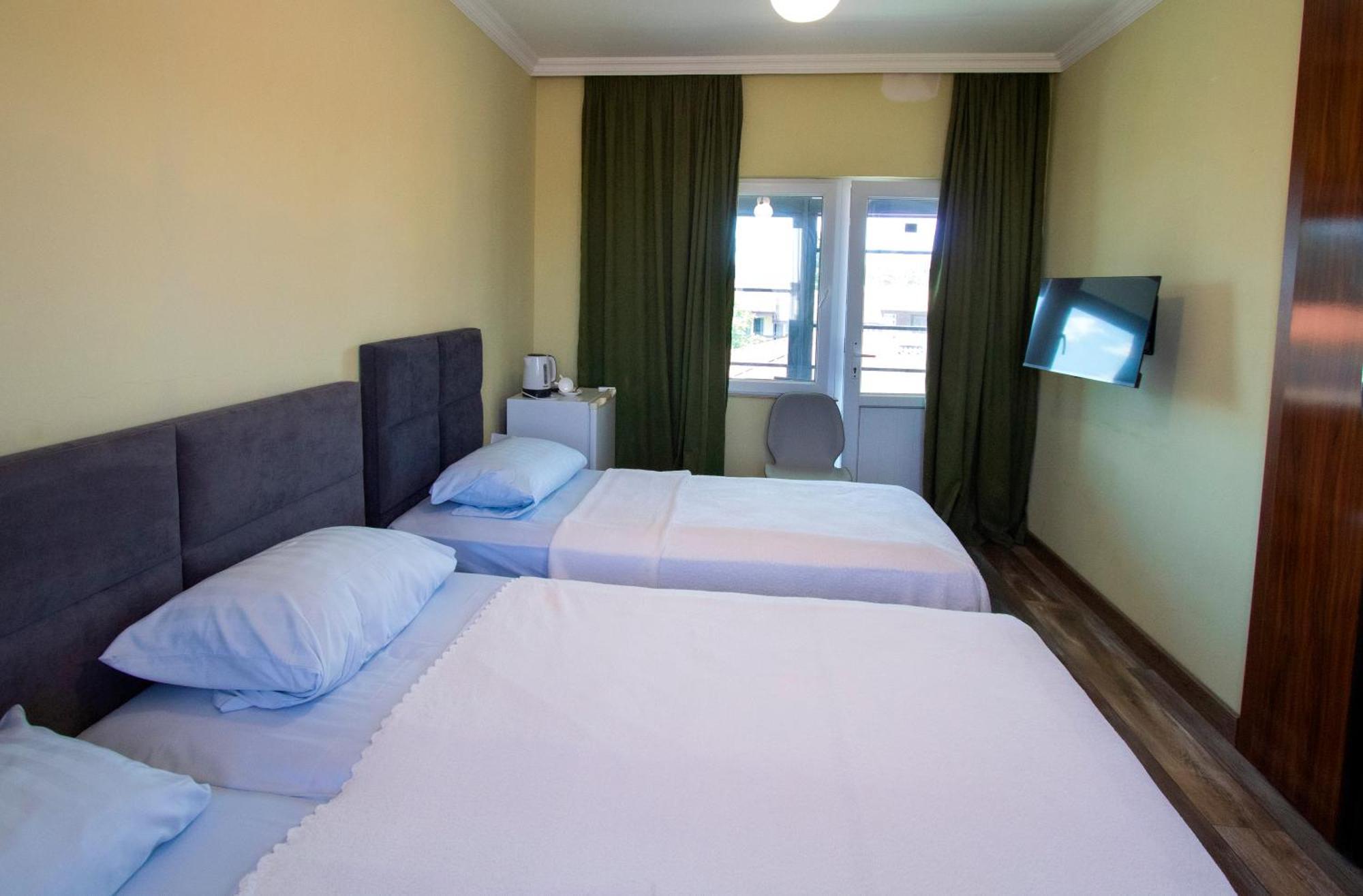 Hotel Smile Kobuleti Exterior photo