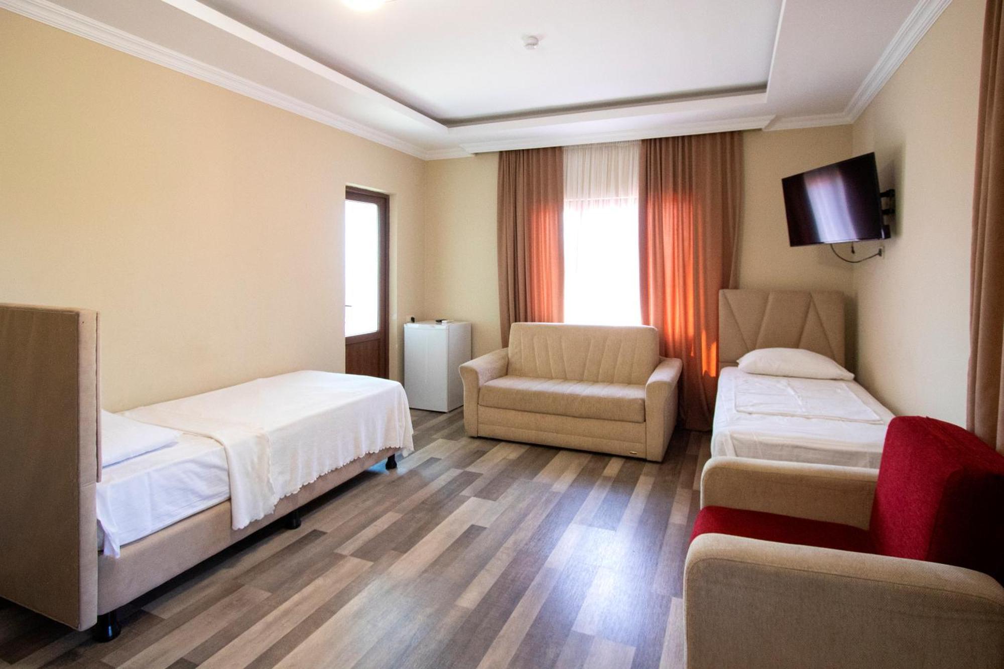 Hotel Smile Kobuleti Exterior photo
